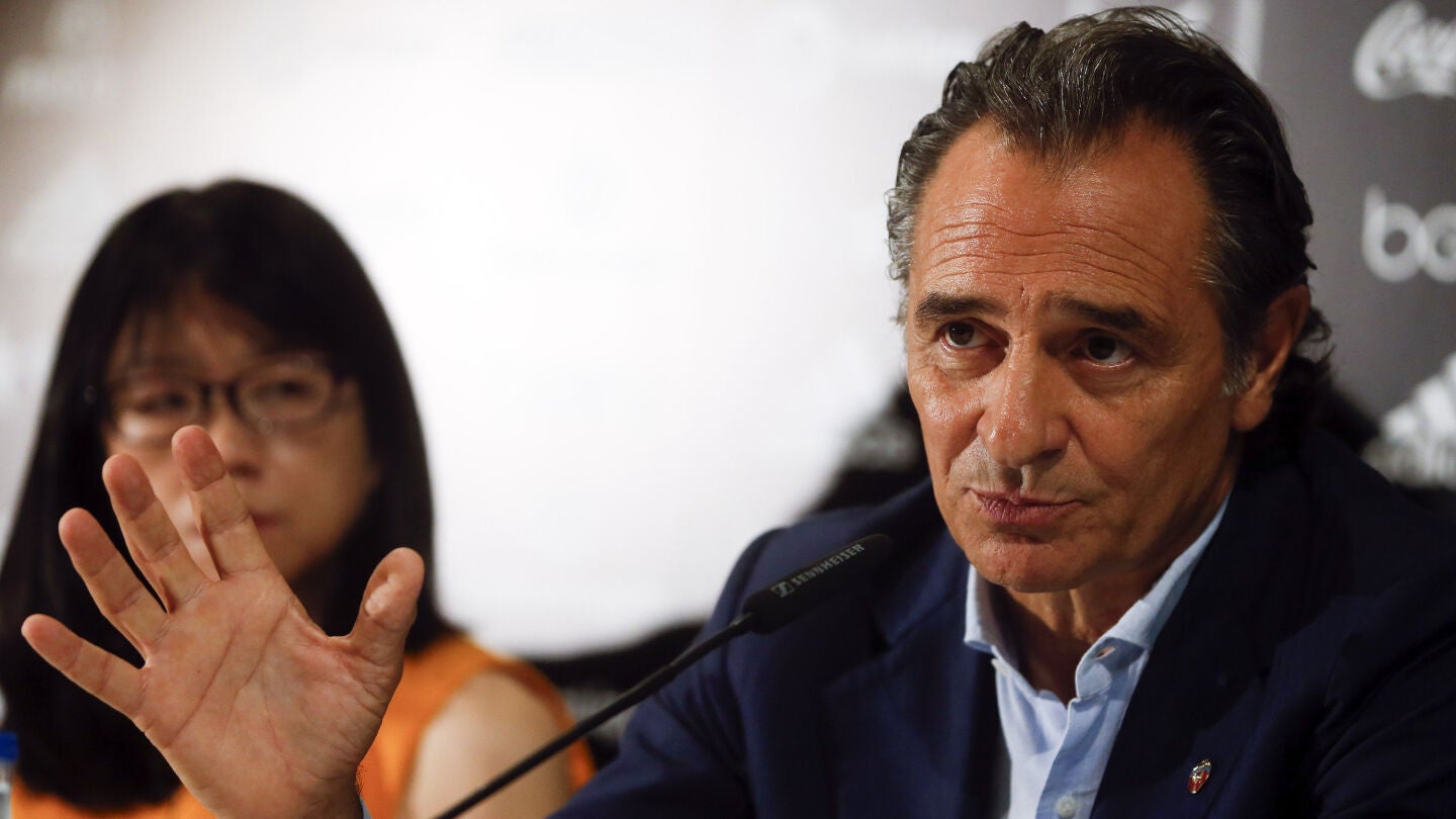 Cesare Prandelli, en su presentaci&oacute;n como t&eacute;cnico del Valencia
