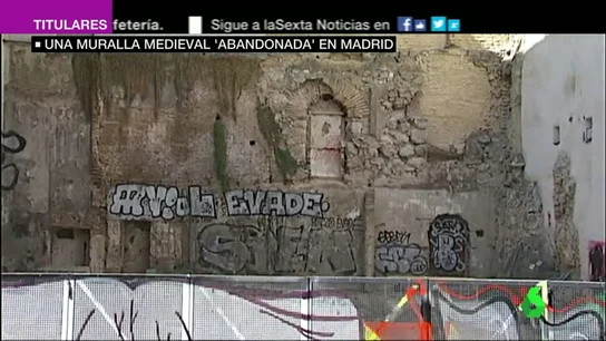 Un tramo de la muralla medieval cristiana. Un tramo de la muralla medieval cristiana.