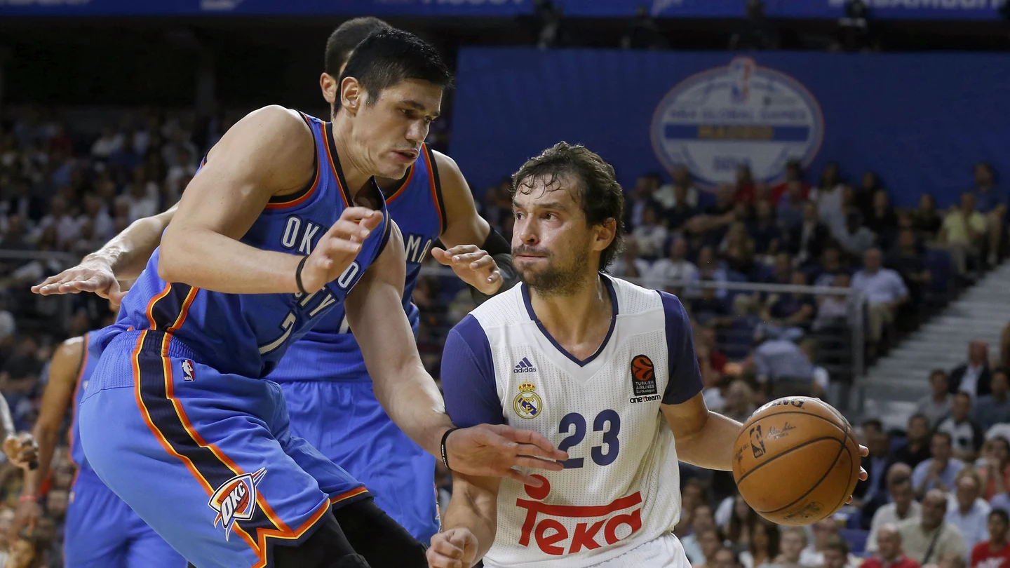 Sergio Lllull, en acción ante los Thunder Sergio Lllull, en acción ante los Thunder