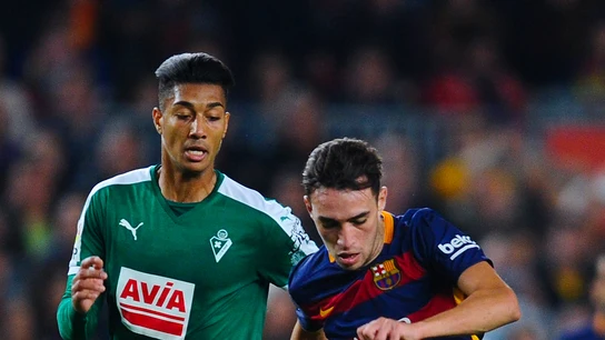Eddy Silvestre, durante un partido contra el Barcelona de la pasada temporada Eddy Silvestre, durante un partido contra el Barcelona de la pasada temporada