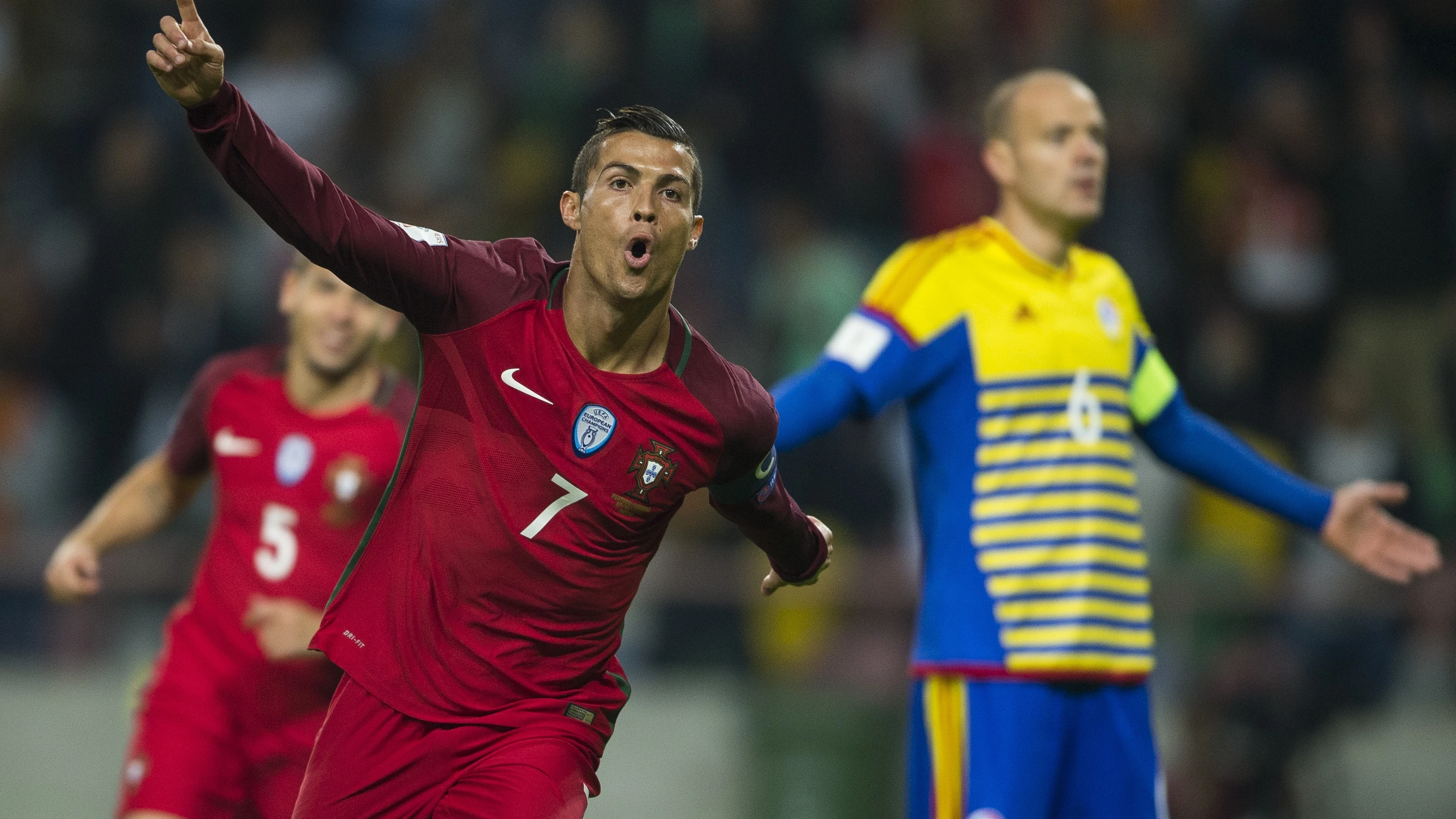 Cristiano Ronaldo celebrando uno de sus cuatro goles ante Andorra Cristiano Ronaldo celebrando uno de sus cuatro goles ante Andorra