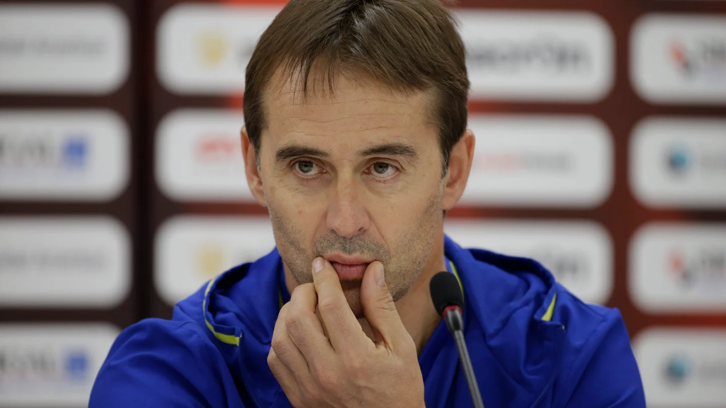 Julen Lopetegui. durante la rueda de prensa Julen Lopetegui. durante la rueda de prensa