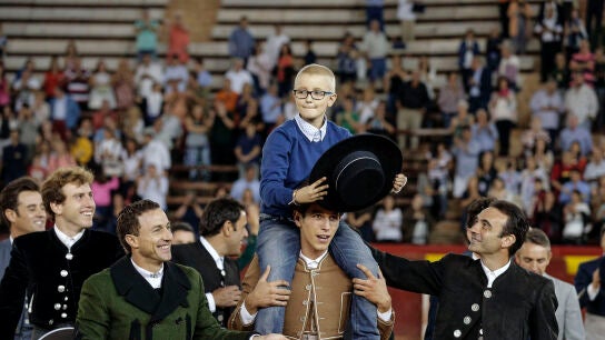 Adri&aacute;n, ni&ntilde;o con c&aacute;ncer que sue&ntilde;a con ser torero