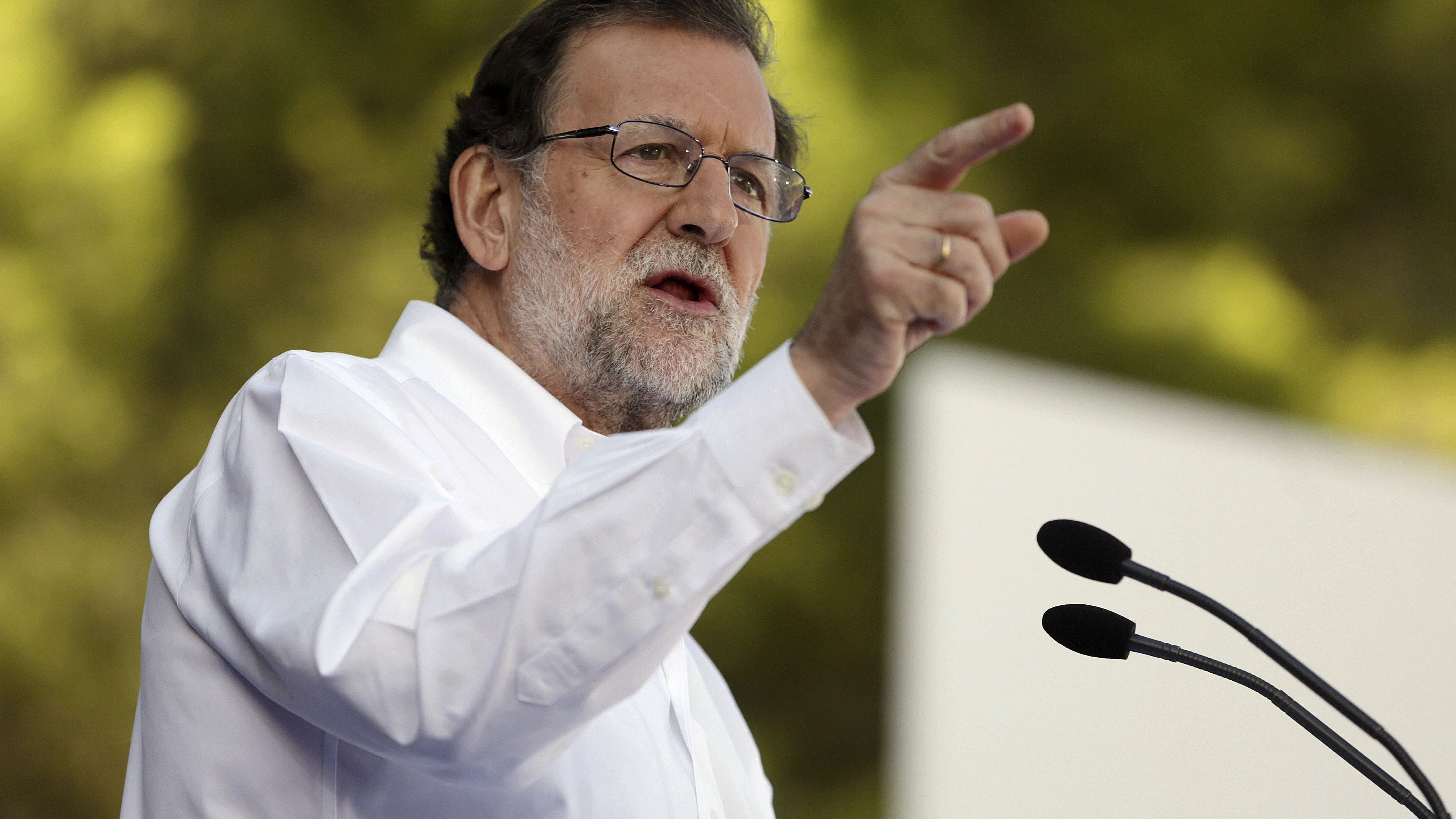 El jefe del Ejecutivo en funciones, Mariano Rajoy,durante su intervención en el acto del Día del Afiliado del PP de Aragón El jefe del Ejecutivo en funciones, Mariano Rajoy,durante su intervención en el acto del Día del Afiliado del PP de Aragón