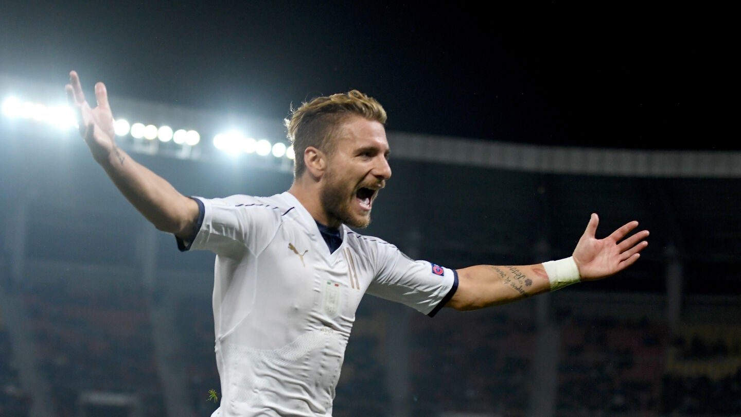 El italiano Ciro Immobile, celebrando el 2-3 ante Macedonia