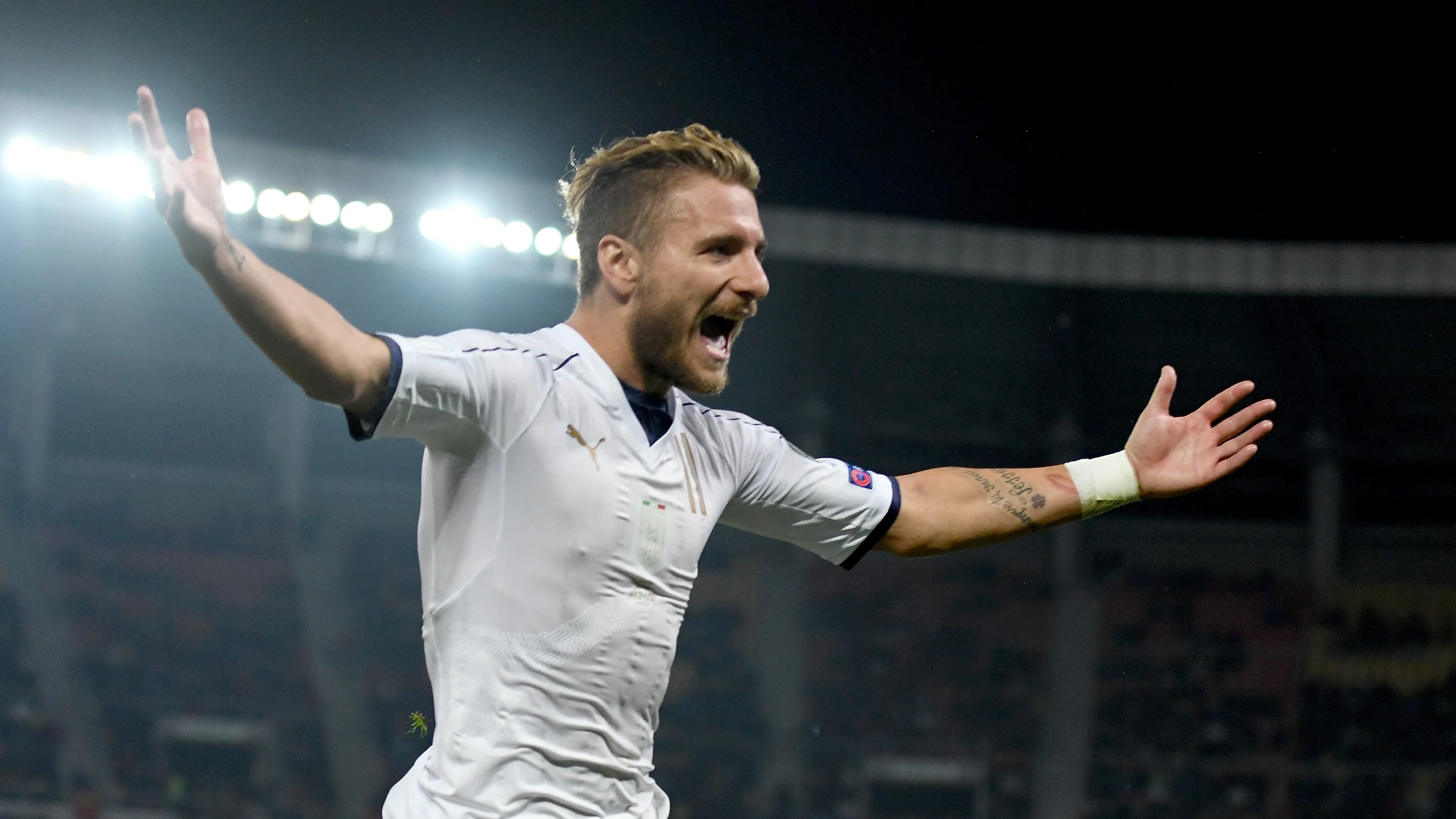 El italiano Ciro Immobile, celebrando el 2-3 ante Macedonia