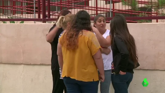 Frame 0.0 de: Miedo entre los padres del colegio de Palma: "Si siguen los supuestos agresores, no llevaremos a nuestros hijos" Frame 0.0 de: Miedo entre los padres del colegio de Palma: "Si siguen los supuestos agresores, no llevaremos a nuestros hijos"