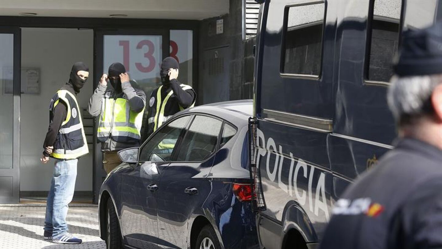 Agentes de la Polic&iacute;a Nacional en una operaci&oacute;n contra el terrorismo yihadista