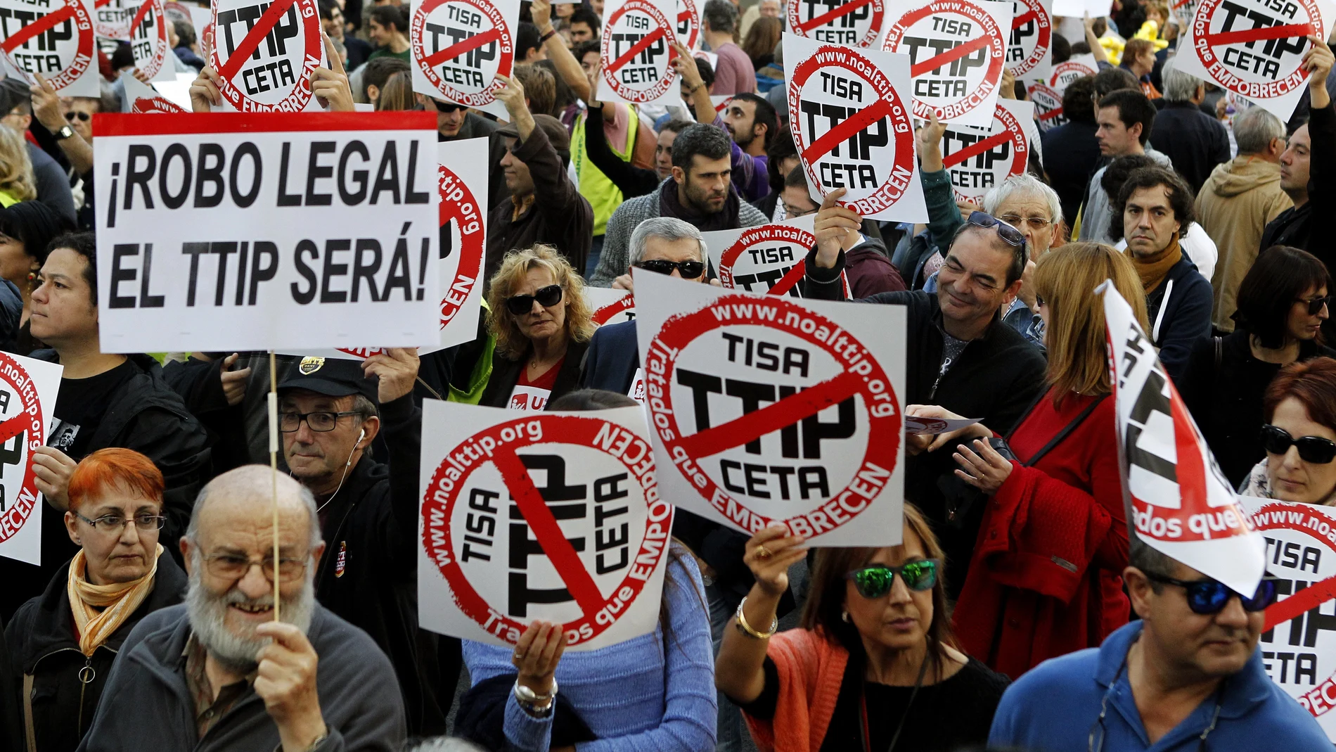 20.000 personas se manifiestan en Madrid contra los tratados de libre comercio