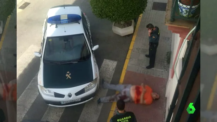 Frame 3.855429 de: Detienen a un hombre en Sevilla tras asesinar a su pareja Frame 3.855429 de: Detienen a un hombre en Sevilla tras asesinar a su pareja