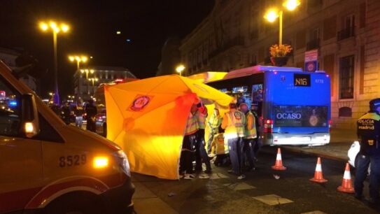 Los servicios de emergencias en el lugar del accidente