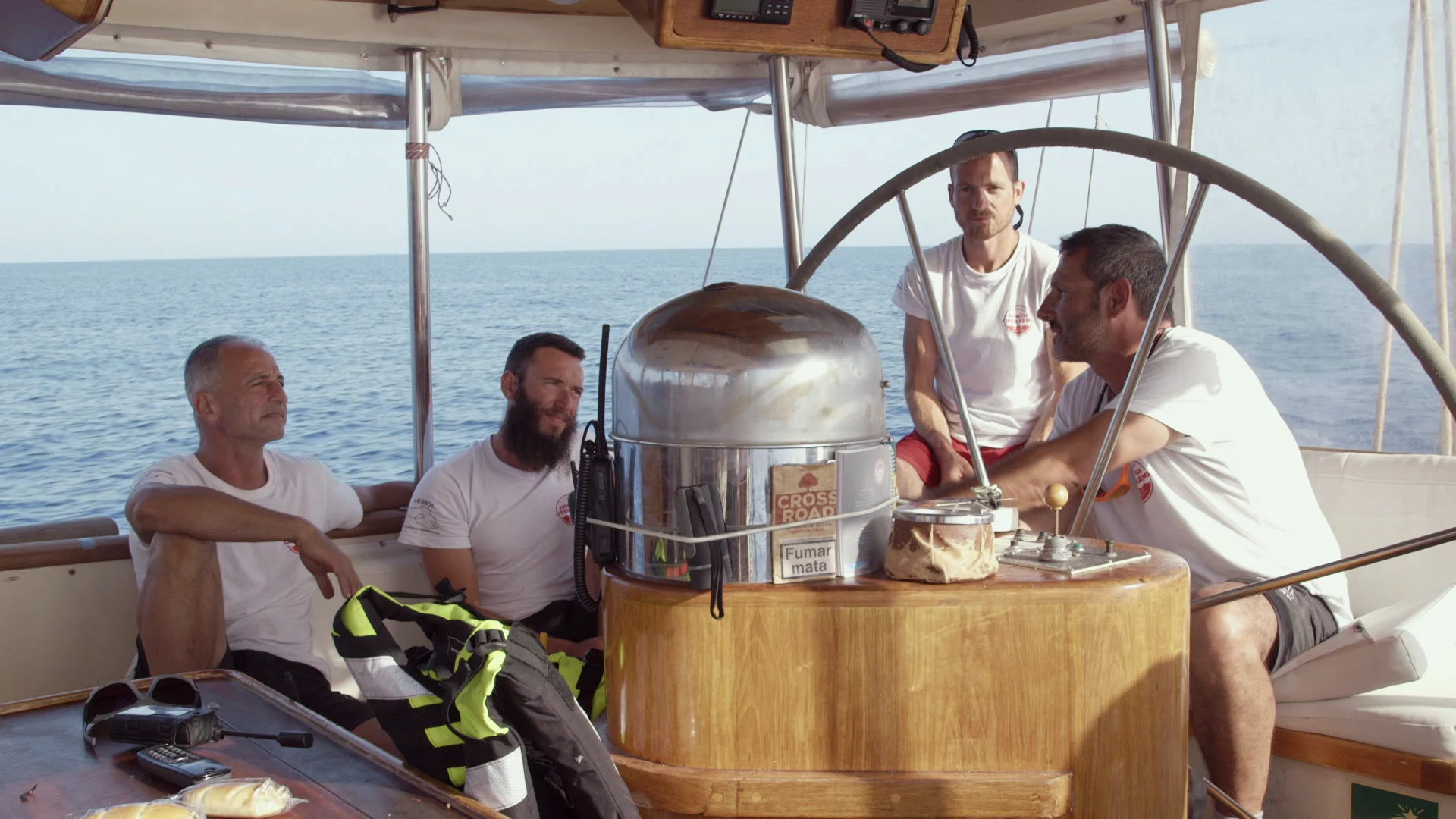 Voluntarios de ProActiva Open Arms, en el Astral