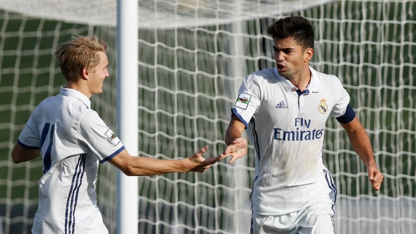 Enzo Zidane celebra su golazo junto a Odegaard Enzo Zidane celebra su golazo junto a Odegaard