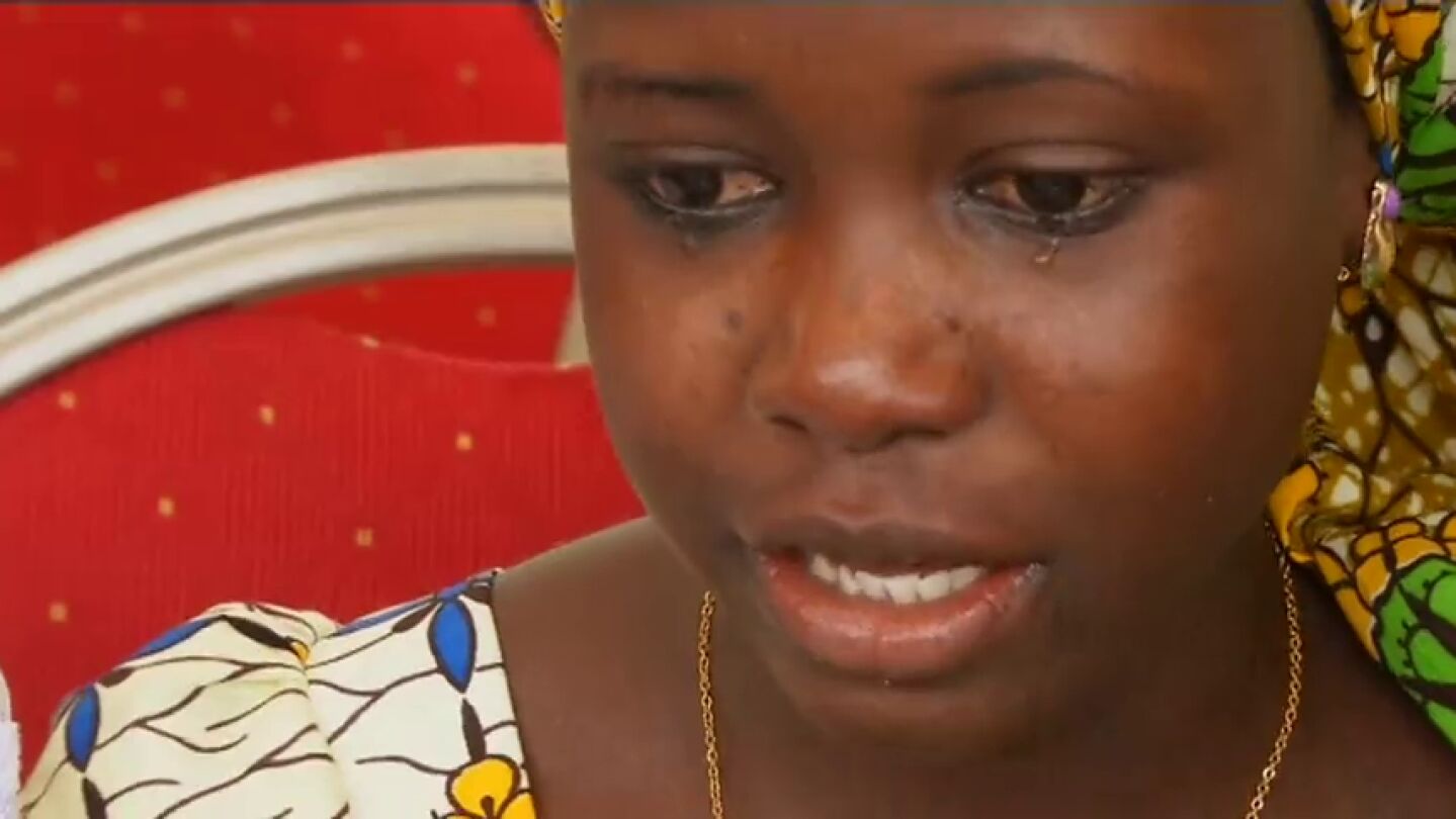 Frame 28.117099 de: Las 21 ni&ntilde;as de Chibok liberadas se re&uacute;nen con sus familias despu&eacute;s de dos a&ntilde;os