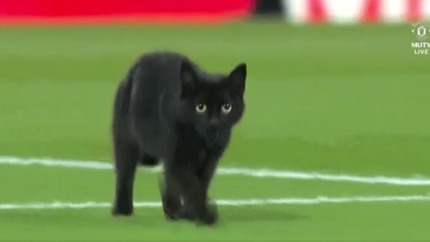 El invitado especial en la previa del Liverpool - Manchester United 