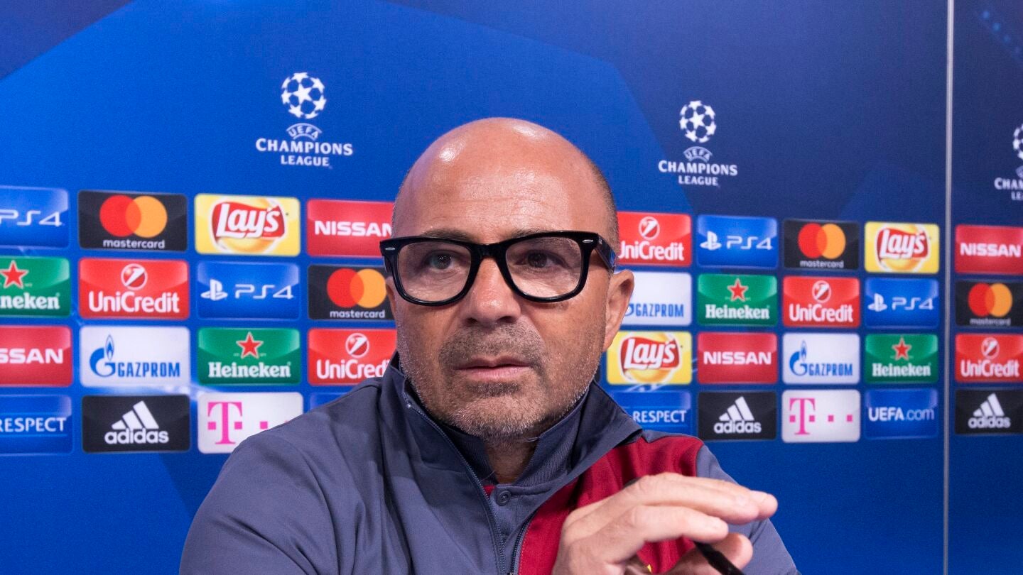 El entrenador del Sevilla, Jorge Sampaoli, en la rueda de prensa previa al choque ante el Dinamo Zagreb