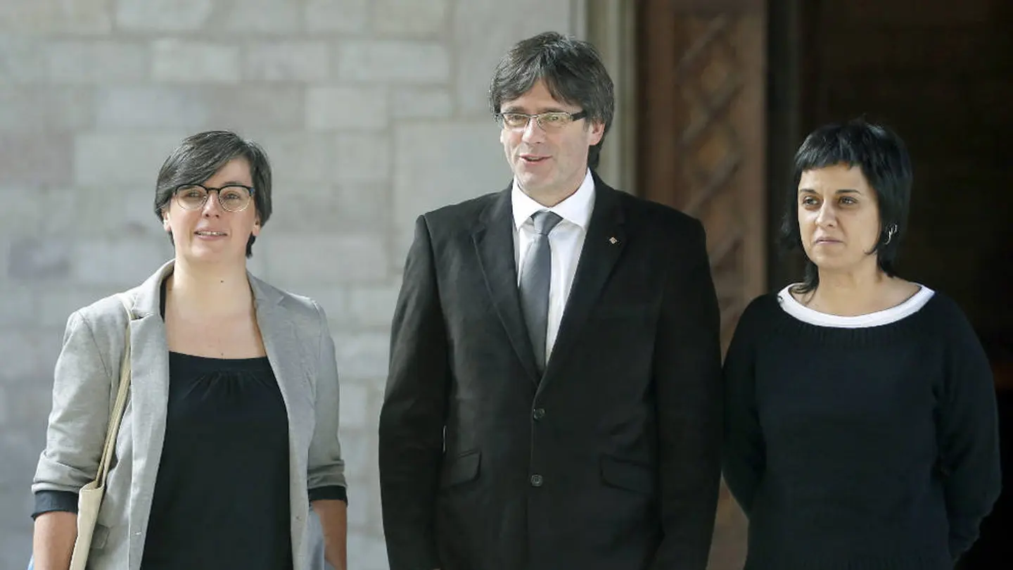 Mireia Boya, Carles Puigdemont y Anna Gabriel Mireia Boya, Carles Puigdemont y Anna Gabriel