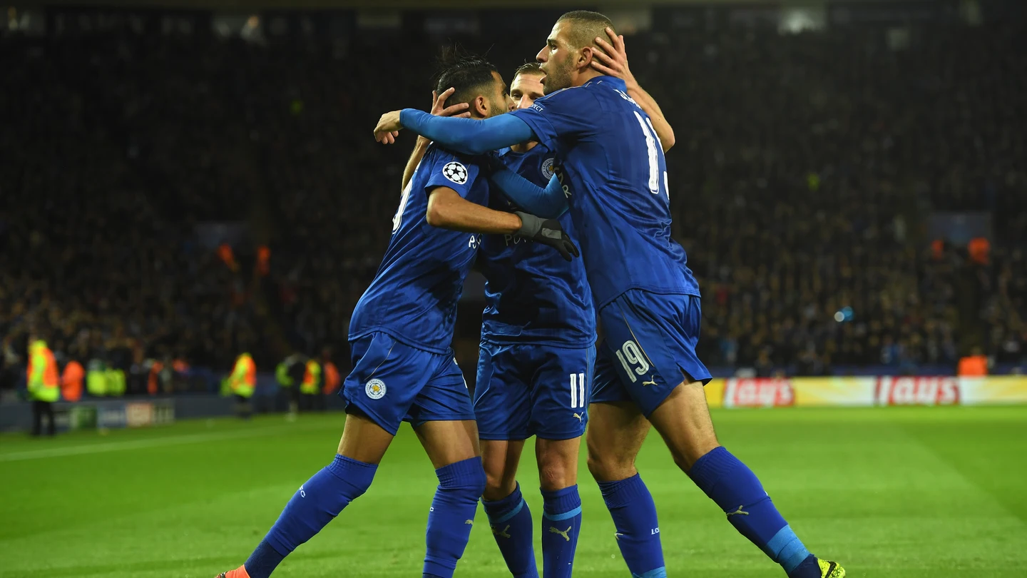 Los jugadores del Leicester celebran el gol de la victoria ante el Copenhague Los jugadores del Leicester celebran el gol de la victoria ante el Copenhague