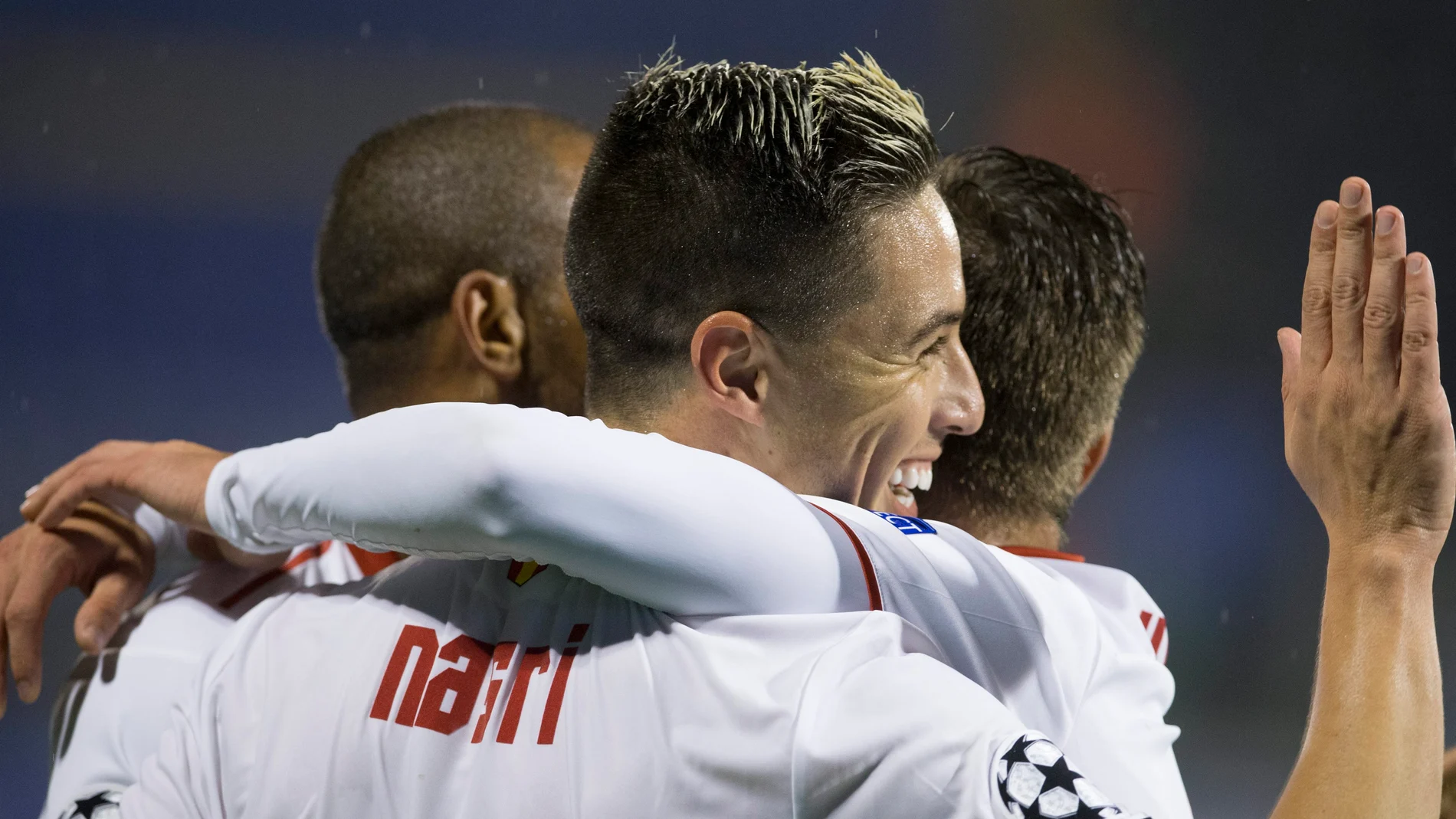 Nasri celebrando el gol ante el Dinamo Zagreb