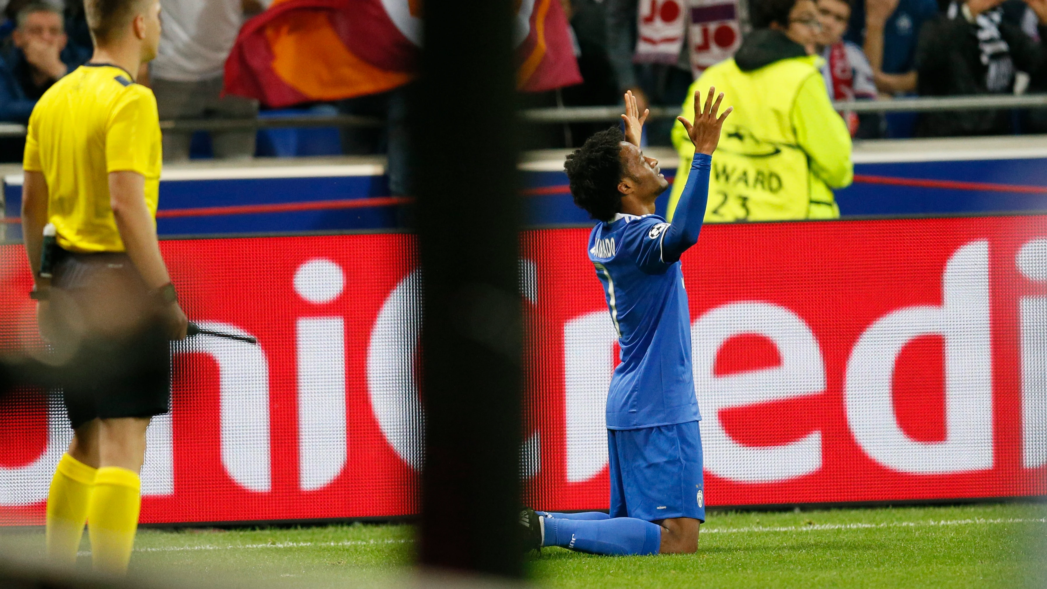 Cuadrado celebra su gol contra el Lyon