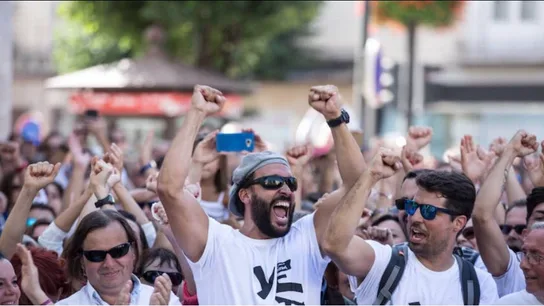 Jesús Candel, Spiriman, encabeza una protesta Jesús Candel, Spiriman, encabeza una protesta