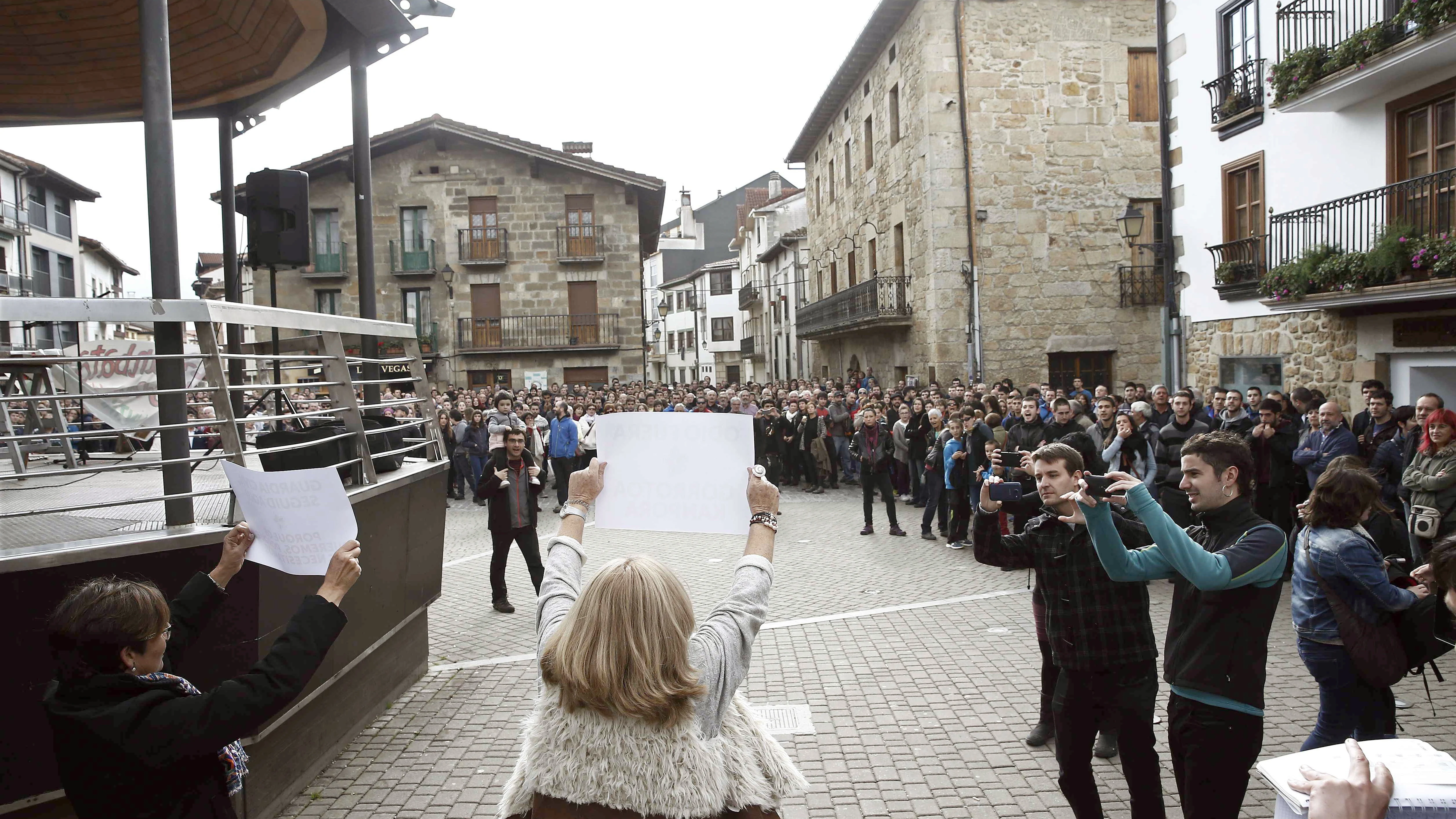 Víctimas del terrorismo plantan cara a los radicales en Alsasua