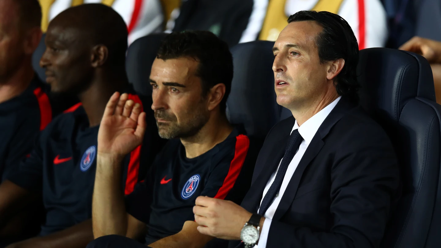 Unai Emery, en el banquillo del Paris Saint-Germain Unai Emery, en el banquillo del Paris Saint-Germain