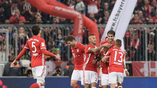 Los jugadores del Bayern, celebrando el 2-0 ante el Borussia Mönchengladbach Los jugadores del Bayern, celebrando el 2-0 ante el Borussia Mönchengladbach