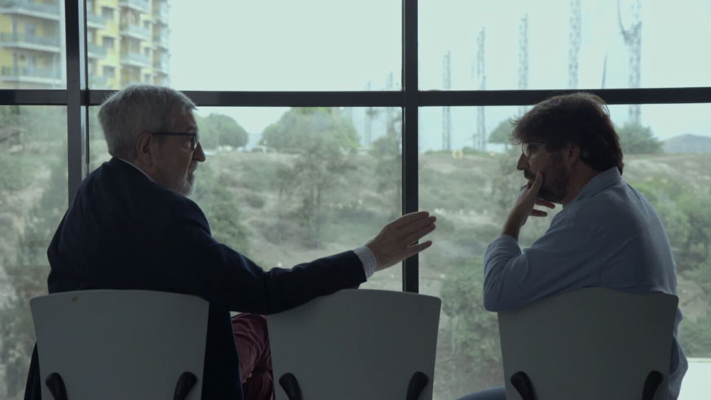 El doctor Marcos G&oacute;mez junto a Jordi &Eacute;vole