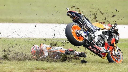 Caída de Marc Márquez en el MotoGP de Australia Caída de Marc Márquez en el MotoGP de Australia