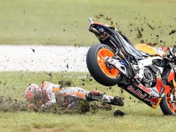 Caída de Marc Márquez en el MotoGP de Australia Caída de Marc Márquez en el MotoGP de Australia