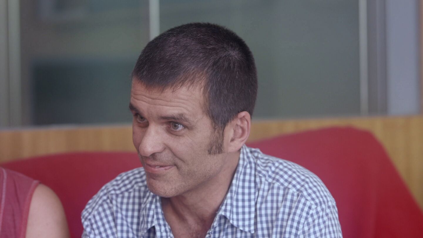 arlos, enfermo de ELA a favor de la eutanasia: "Me gustar&iacute;a poder morir cu&aacute;ndo y c&oacute;mo quiera. Si en Espa&ntilde;a existiera la eutanasia, ma&ntilde;ana mismo"
