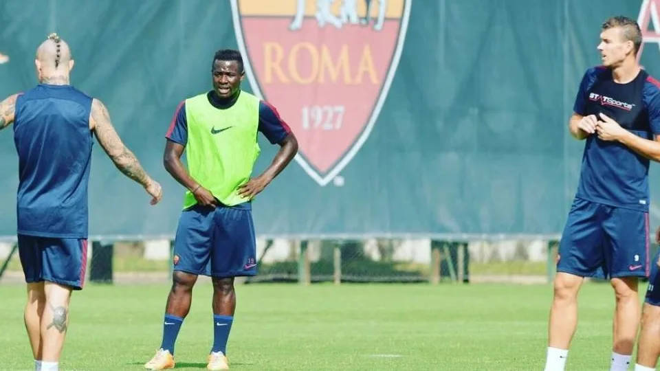 Joseph Bouasse Ombiogno Perfection, en un entrenamiento con la Roma