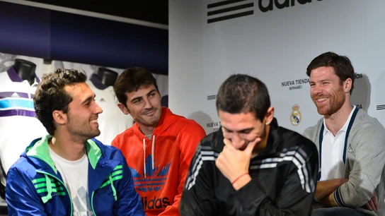 Casillas, Arbeloa y Xabi Alonso durante un acto con el Real Madrid Casillas, Arbeloa y Xabi Alonso durante un acto con el Real Madrid