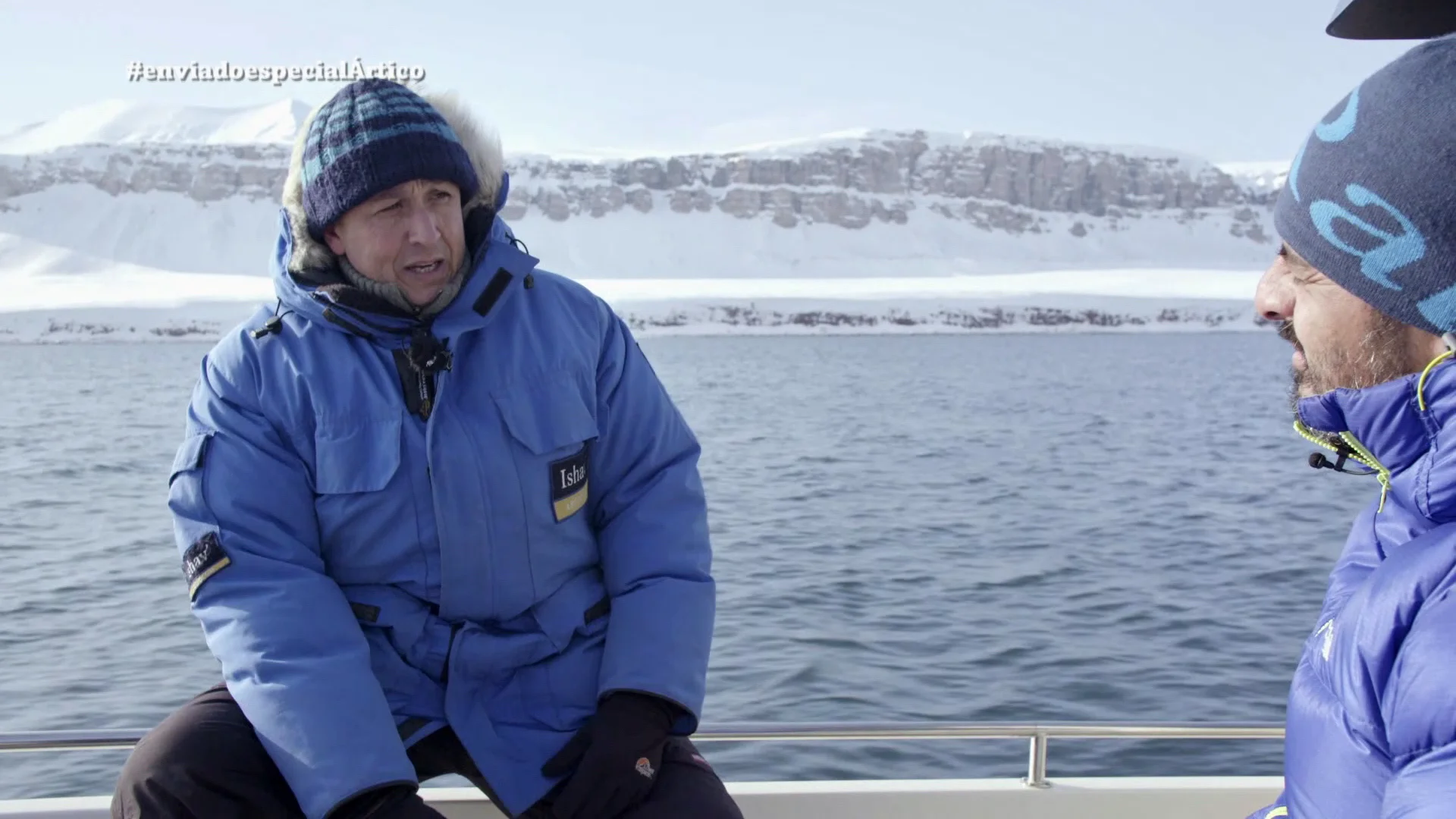 Javier Arjona, guía: "En esta época ni podríamos entrar. Lo hacemos porque hace años habría cinco veces más hielo"