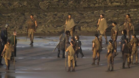 Jon Nieve saludando a Tyrion