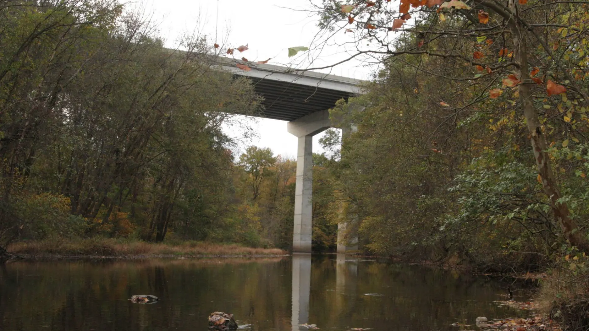 El puente desde el que salt&oacute; John Spincken
