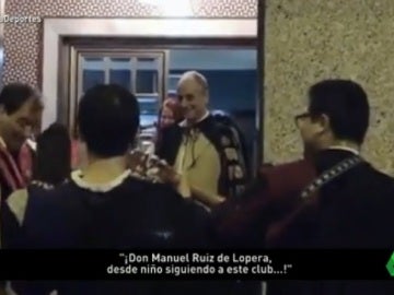 Ruiz de Lopera recibe a una tuna Ruiz de Lopera recibe a una tuna