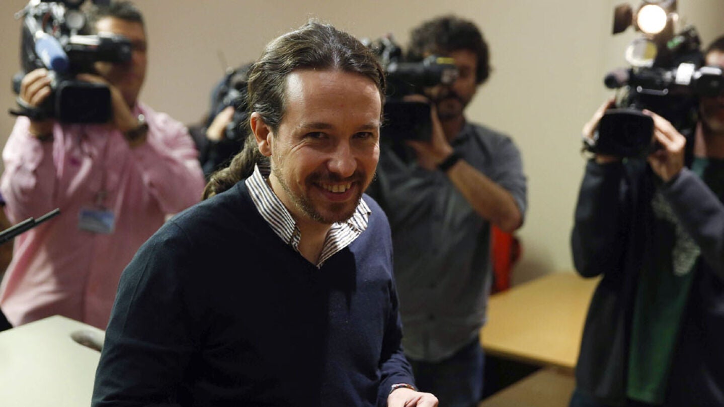 Pablo Iglesias ante los medios de comunicaci&oacute;n en el Congreso
