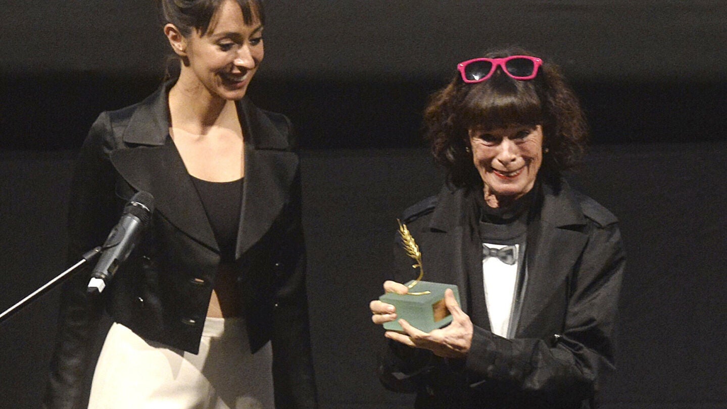 Geraldine Chaplin recoge la Espiga de Oro de la Seminci