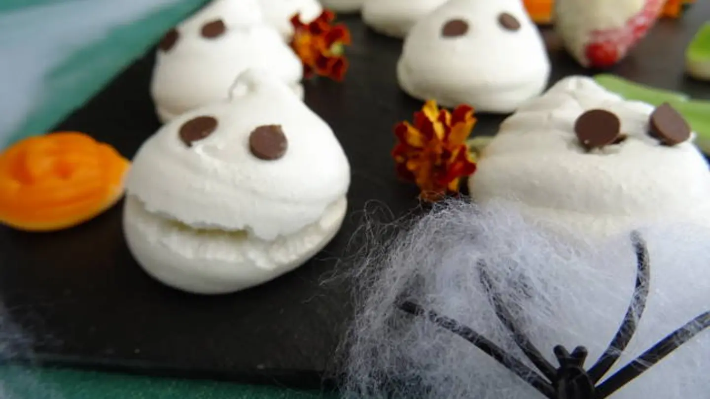 Fantasmitas dulces para Halloween Fantasmitas dulces para Halloween
