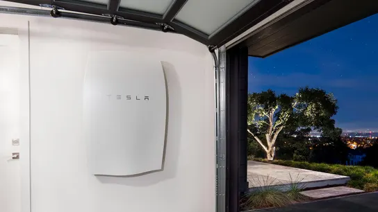 Un modelo de la batería Powerball de Tesla Un modelo de la batería Powerball de Tesla