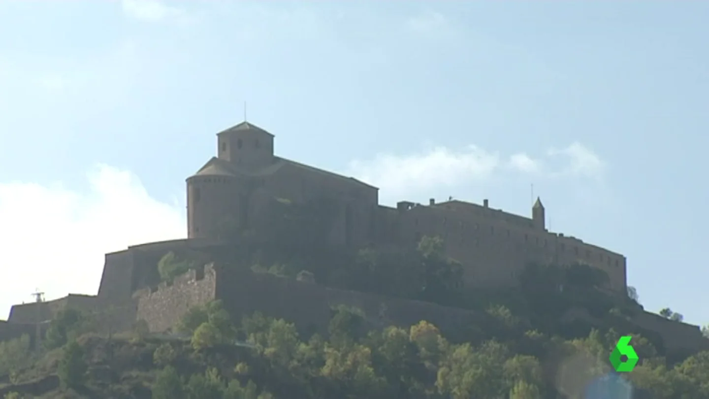 Frame 4.611395 de: CASTILLO Frame 4.611395 de: CASTILLO