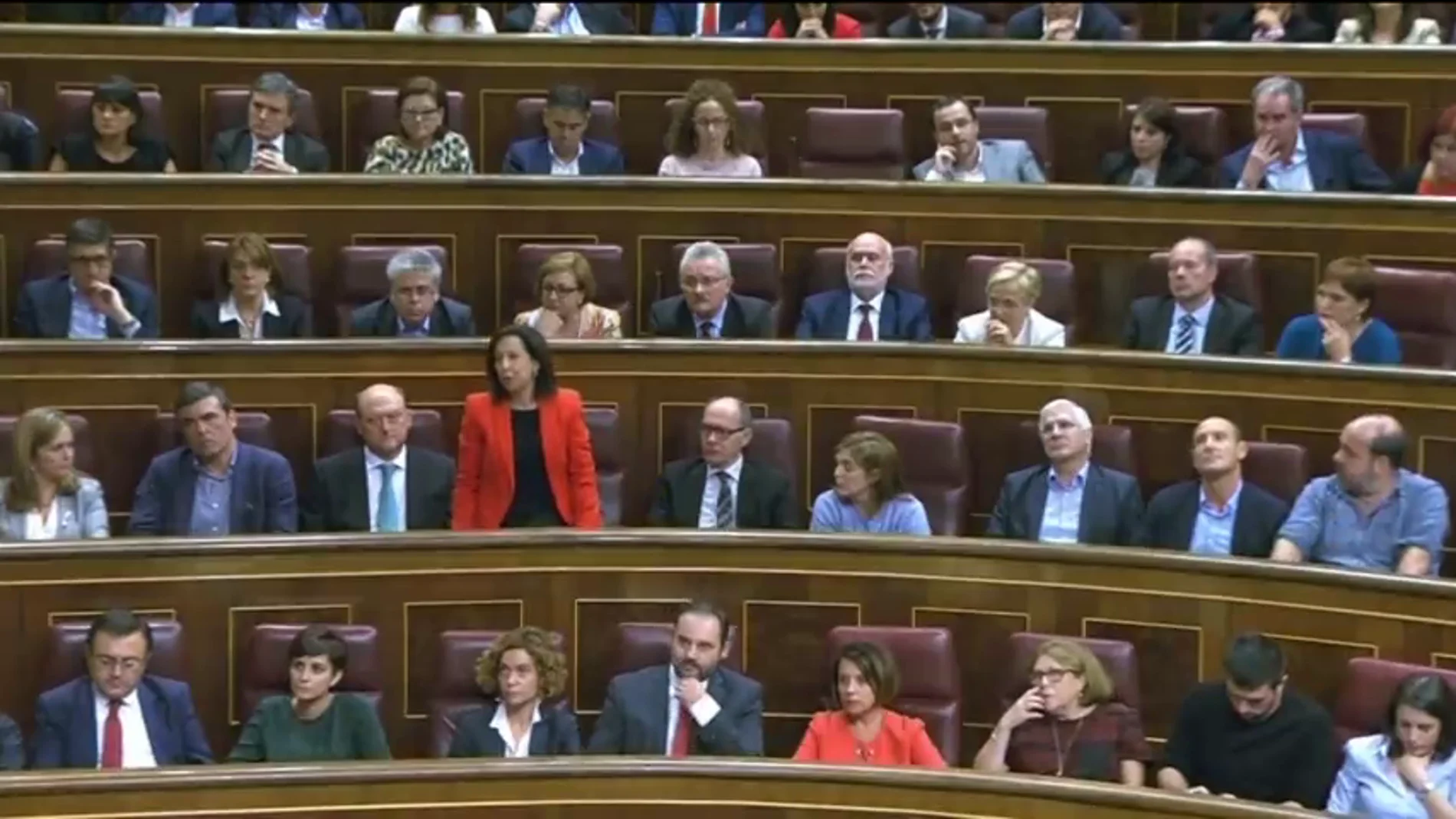  El PSOE inicia un procedimiento contra los 15 diputados díscolos