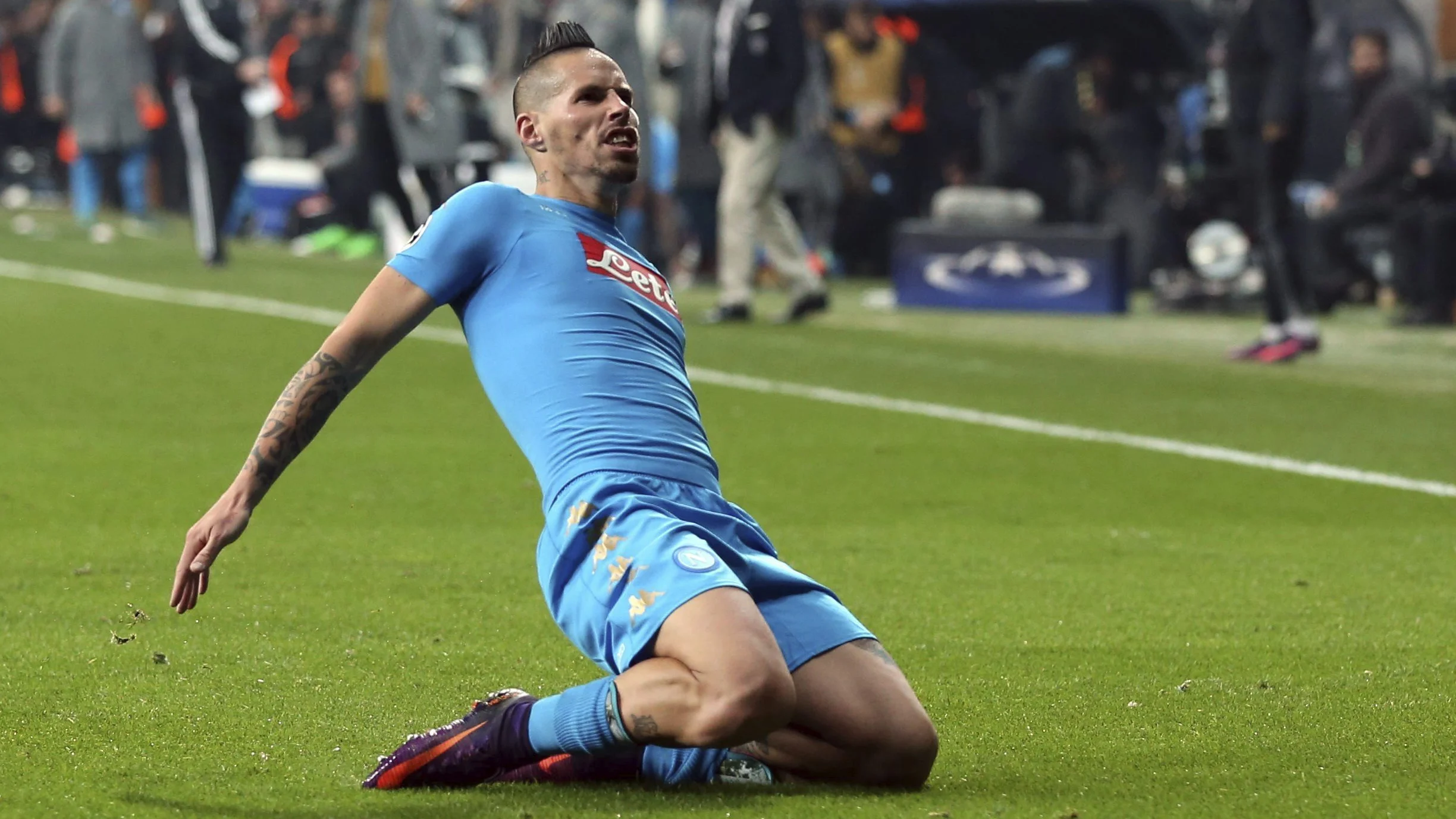 Hamsik celebra su gol ante el Besiktas