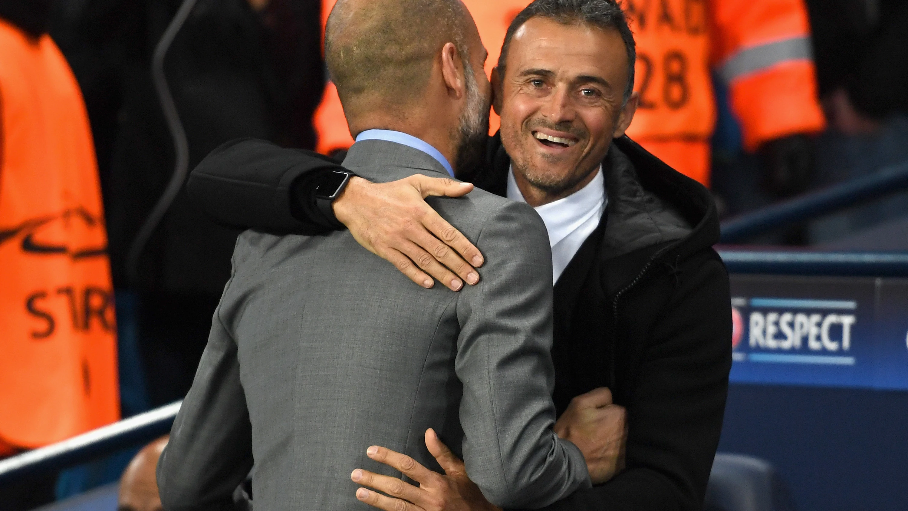 El abrazo entre Luis Enrique y Pep Guardiola