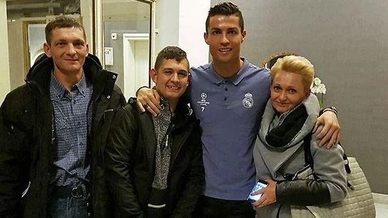 Cristiano Ronaldo, junto a David Pawlaczyc Cristiano Ronaldo, junto a David Pawlaczyc