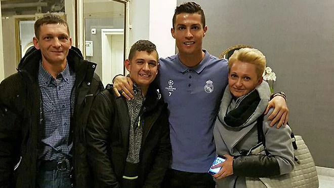 Cristiano Ronaldo, junto a David Pawlaczyc