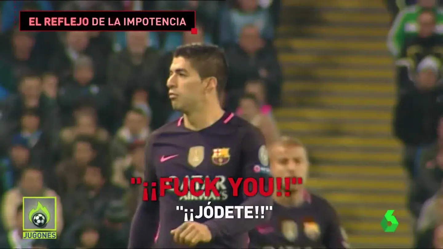Suárez, insultando al colegiado Suárez, insultando al colegiado