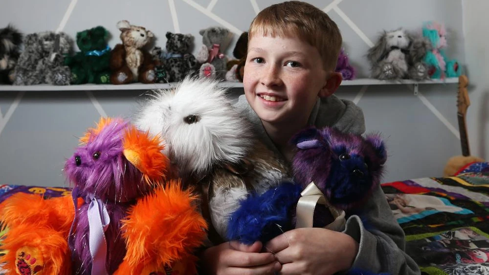 Campbell, el ni&ntilde;o que cose peluches para ni&ntilde;os enfermos